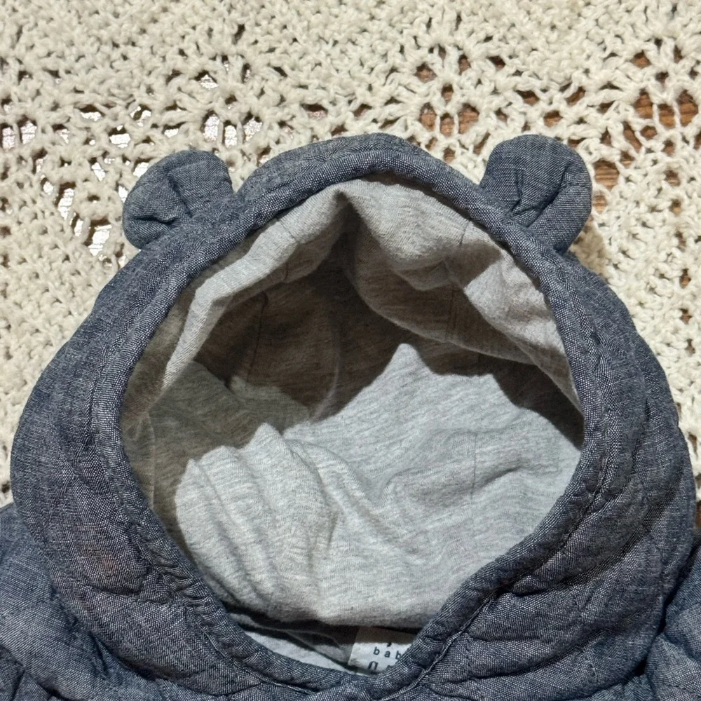 GAP Baby One Piece Outfit For Winter Gender Neutral 6-12 Months (LNC)